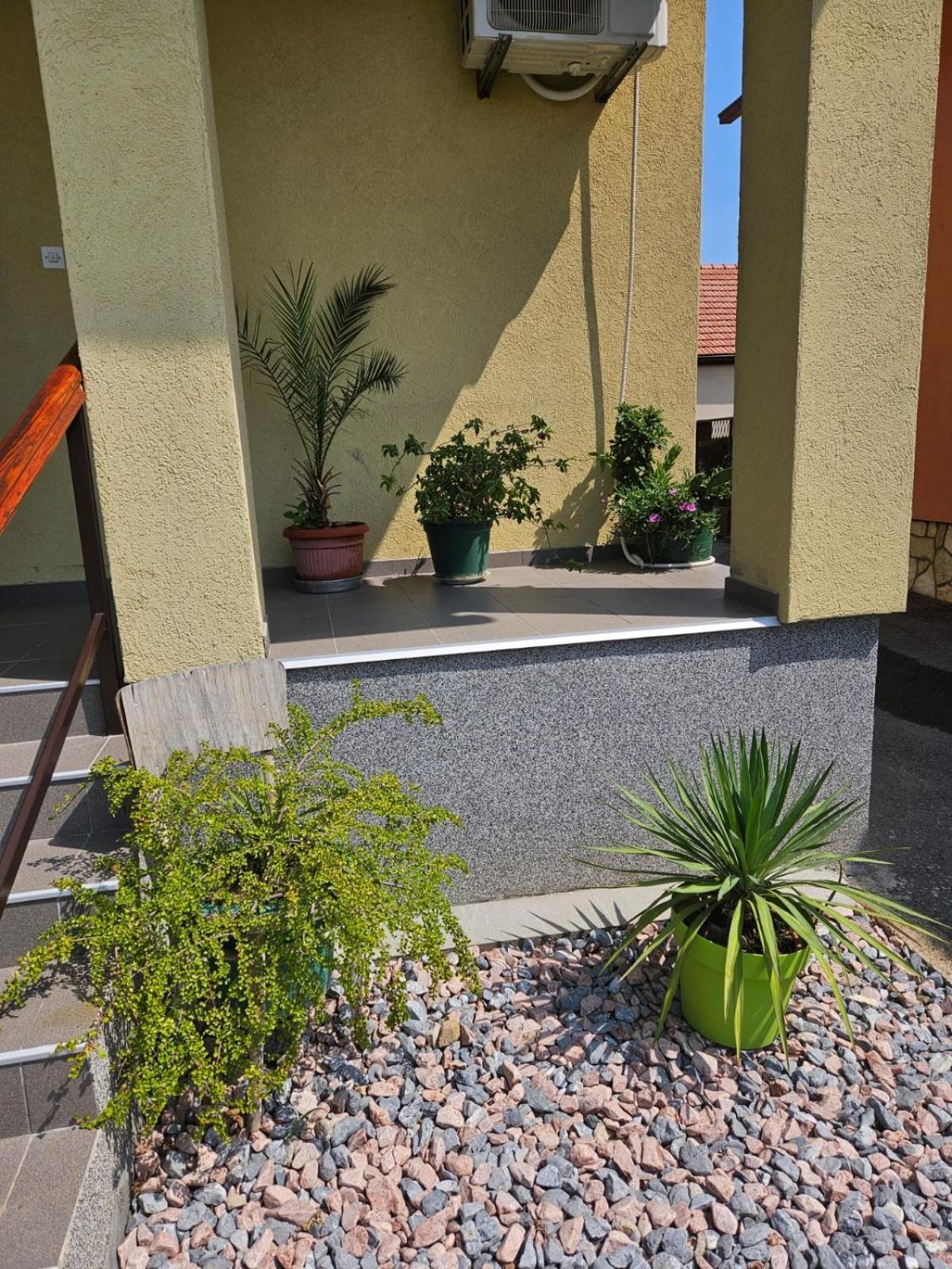 Studio Apartman Dora อิลก ภายนอก รูปภาพ